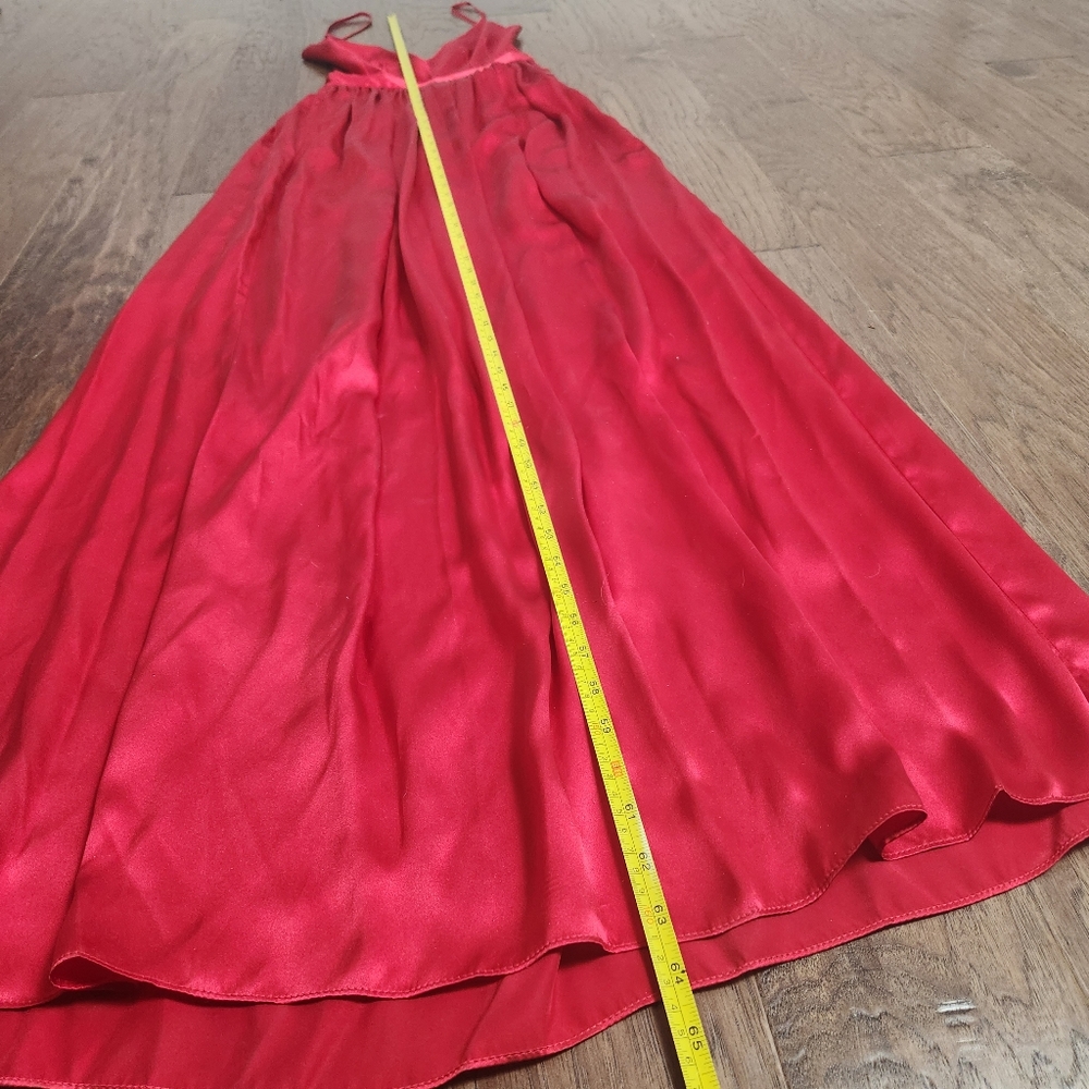 Elegant 100% Silk Red Maxi Dress - Picture 11 of 11